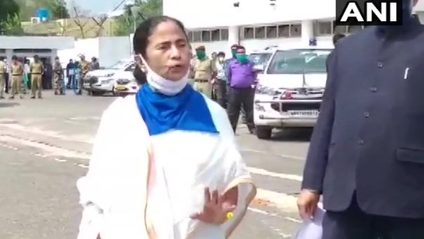 हमारा 53,000 करोड़ केंद्र के पास, वो भी दिया जाए