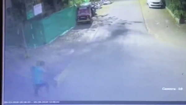 सीसीटीवी में कैद हुई घटना सीसीटीवी में कैद हुई घटना