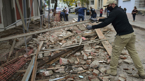 लॉकडाउन के बीच आया भूकंप, मची भारी तबाही