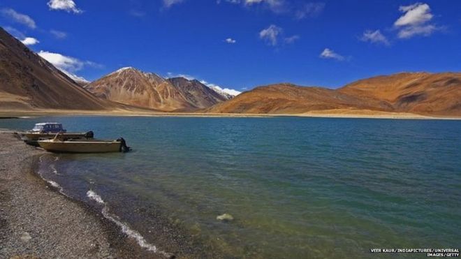 पैंगोंग त्सो झील पैंगोंग त्सो झील