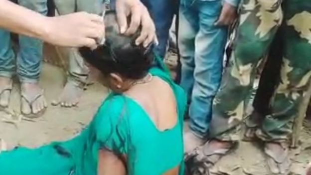 भागे, लेकिन भाग नहीं पाए.....उन लोगों ने छाती पर चढ़कर मैला पिलाया