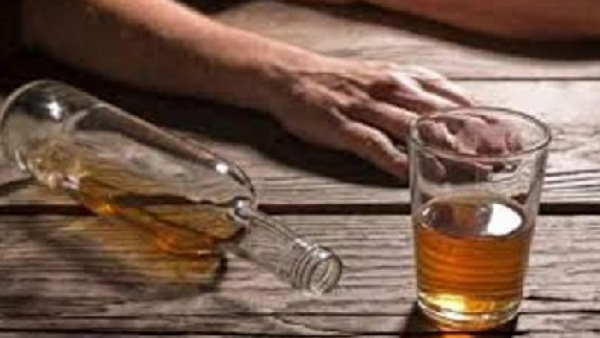 पति को थी शराब पीने की लत पति को थी शराब पीने की लत