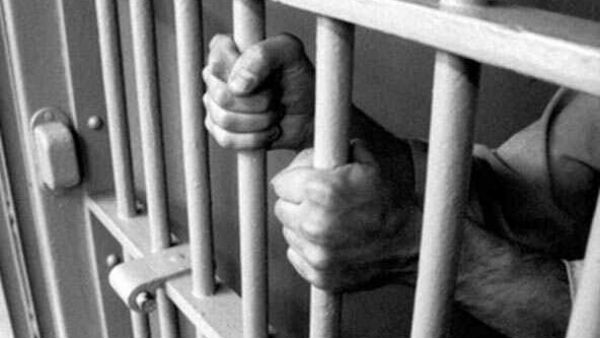 गुप्तांग काटकर मंदिर पर चढ़ाया