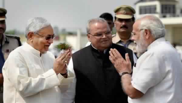 संकट में भी राजनीति