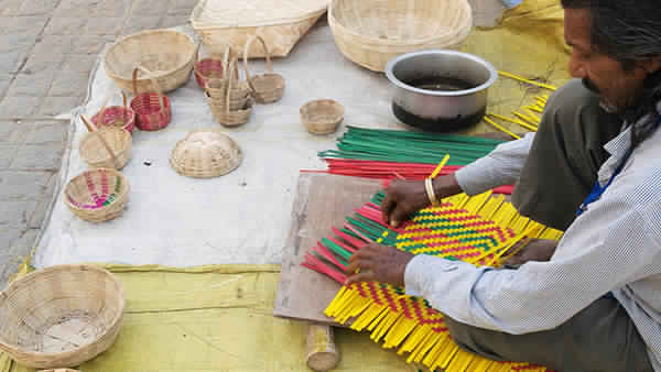स्वदेशी वस्तुओं को बढ़ावा देने के लिए खुद पेश करनी होगी नजीर स्वदेशी वस्तुओं को बढ़ावा देने के लिए खुद पेश करनी होगी नजीर