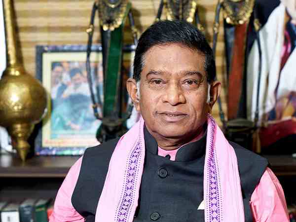 इंजीनरिंग के बाद IAS, फिर राजनीति में आए अजीत जोगी