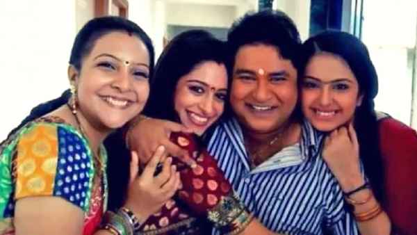 आईसीयू में भर्ती कलाकार ने मांगी आर्थिक मदद आईसीयू में भर्ती कलाकार ने मांगी आर्थिक मदद