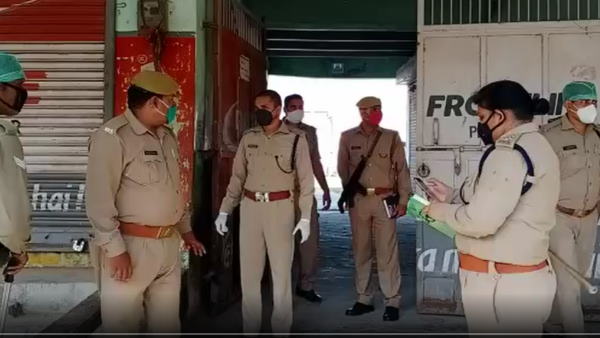 Bank looted in daylight during lockdown Bank looted in daylight during lockdown