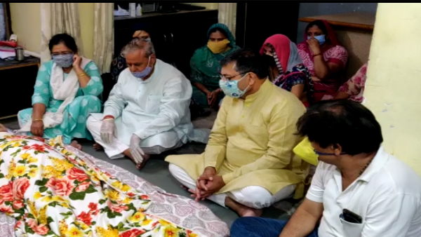 सादगी उनकी पहचान थी