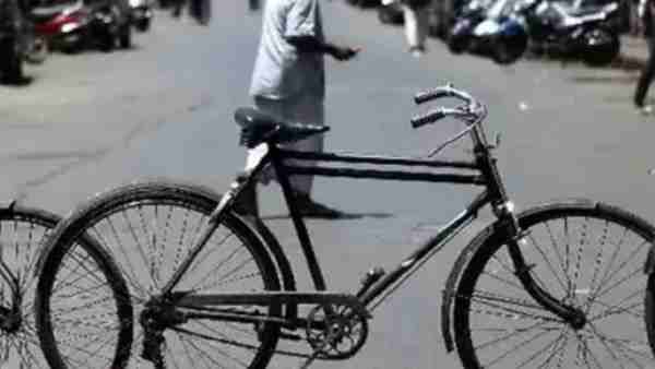 लखनऊ की लाल हुई भूमि