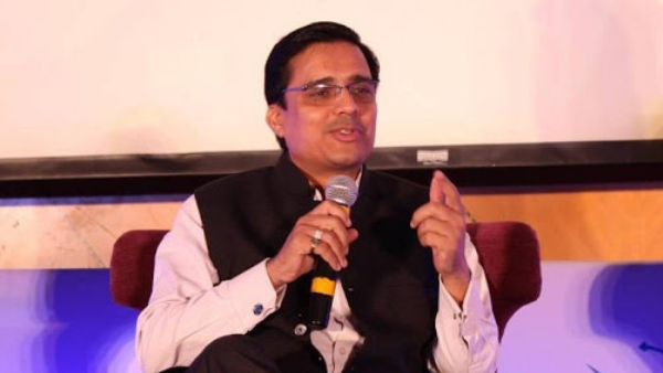 नागरिकों के खिलाफ अपराधों को बढ़ावा देता है ट्विटर