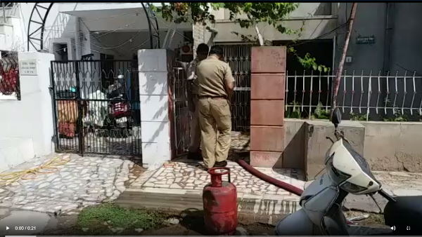 बुधवार सुबह हुआ झगड़ा