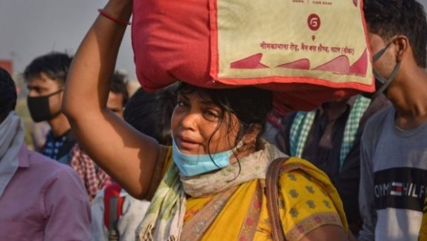 रोते बिलखते सुनीता ने सुनाया अपना दर्द