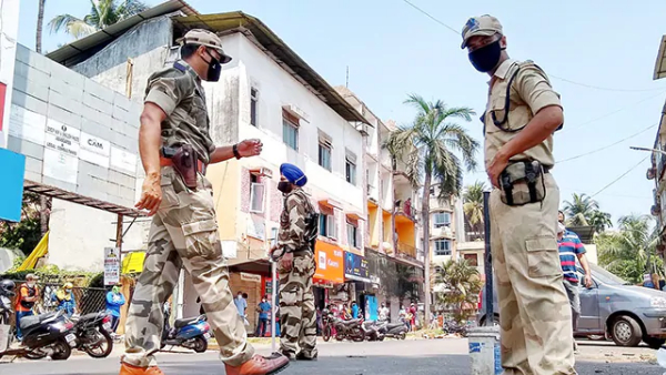 बंदर ने सूने पड़े एटीएम को पहुंचाया नुकसान