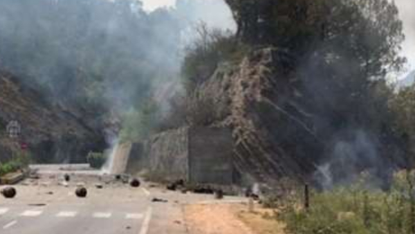 एक के बाद एक 15 सिलेंडरों में विस्फोट