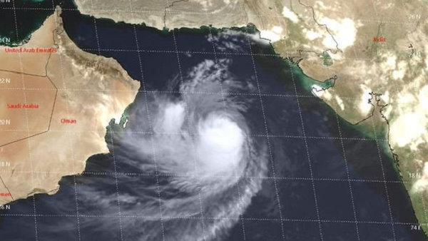 मछुआरों से समुद्र में न जाने की अपील