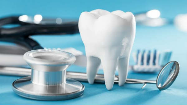 Lockdown के बीच दांतों के डॉक्टरों के लिए जारी हुई गाइडलाइन, दांत दर्द से हैं परेशान तो जरूर पढि़ए Lockdown के बीच दांतों के डॉक्टरों के लिए जारी हुई गाइडलाइन, दांत दर्द से हैं परेशान तो जरूर पढि़ए