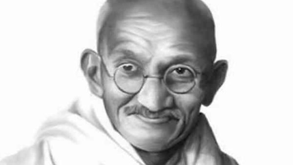 Inspirational Short Story: इंसानियत ने बनाया गांधी को बापू Inspirational Short Story: इंसानियत ने बनाया गांधी को बापू