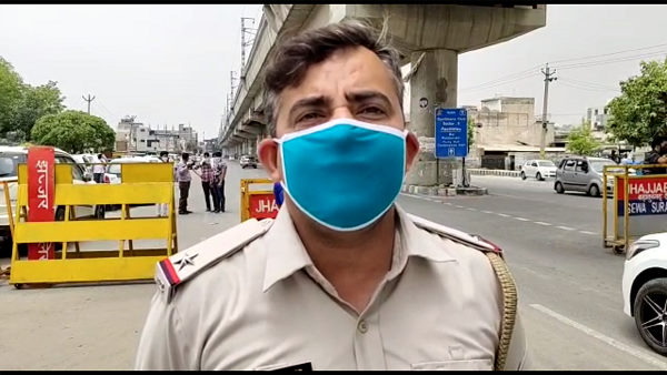 entry from delhi to haryana by e-Pass, see how haryana police gives U-turns to vehicles on interstate border