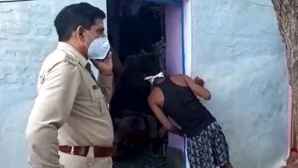 प्रेमिका के सिर में गोली मारकर की हत्या