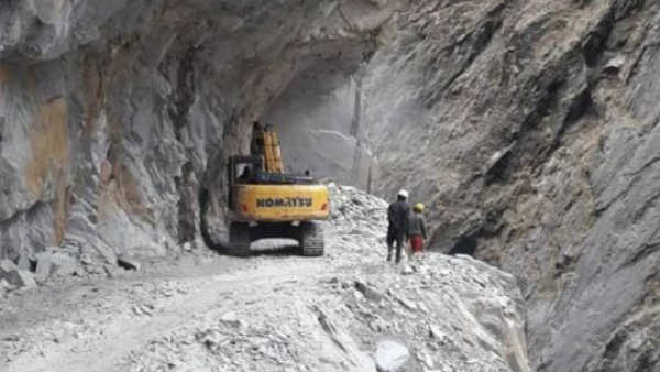 उत्‍तराखंड का रास्‍ता काफी लंबा 