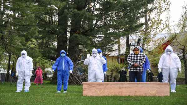 बहुत सारे डॉक्टरों की हो रही है जांच