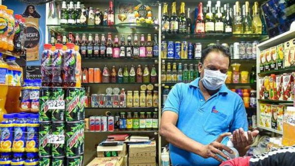 Delhi government decides to remove 70 percent corona charge on liquor Delhi government decides to remove 70 percent corona charge on liquor