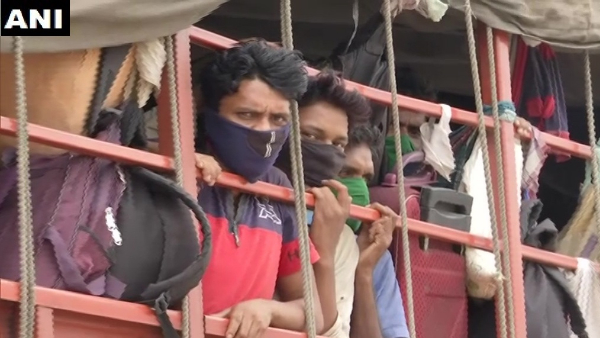 महाराष्ट्र के भिवंडी से पैदल शुरू किया सफर