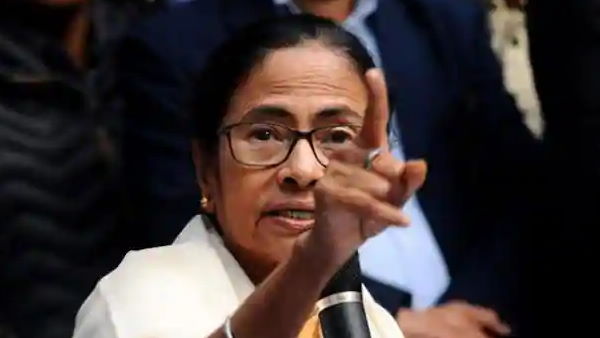 Mamata hits out at governor Jagdeep Dhankhar, Dont try to usurp power in time of corona crisis Mamata hits out at governor Jagdeep Dhankhar, Dont try to usurp power in time of corona crisis