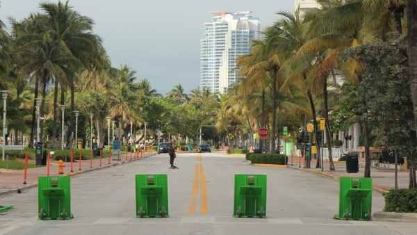 मियामी बीच पर हुआ था कोरोना का संक्रमण मियामी बीच पर हुआ था कोरोना का संक्रमण