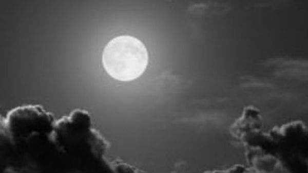 सकारात्मक ऊर्जा का प्रवाह सकारात्मक ऊर्जा का प्रवाह