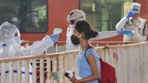 घर से लाएं खाना-पानी