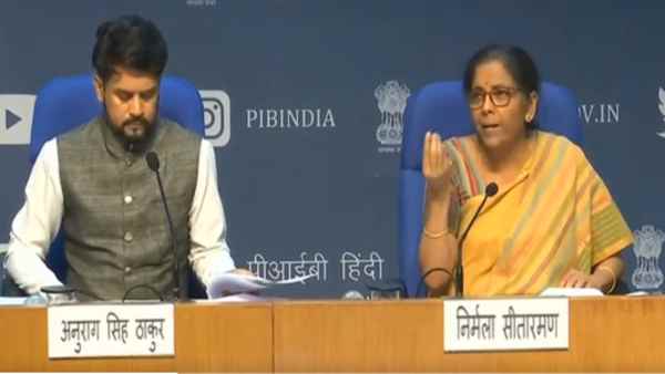 Nirmala Sitharaman-Uniformity will be brought in the minimum wages of laborers Nirmala Sitharaman-Uniformity will be brought in the minimum wages of laborers