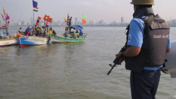 मछुआरों को समुद्र में न उतरने की सलाह