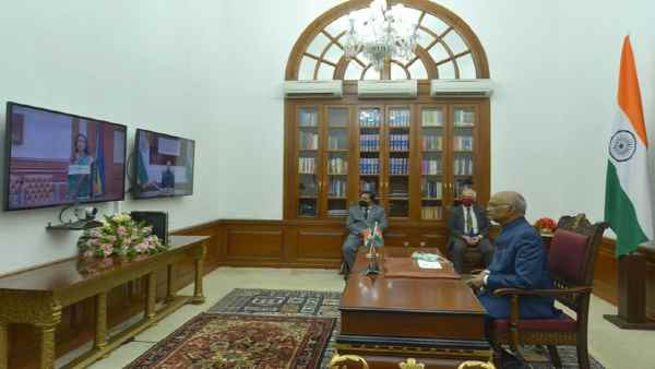 कोविड पर राष्ट्रपति ने दिया व्यापक सहयोग पर जोर कोविड पर राष्ट्रपति ने दिया व्यापक सहयोग पर जोर