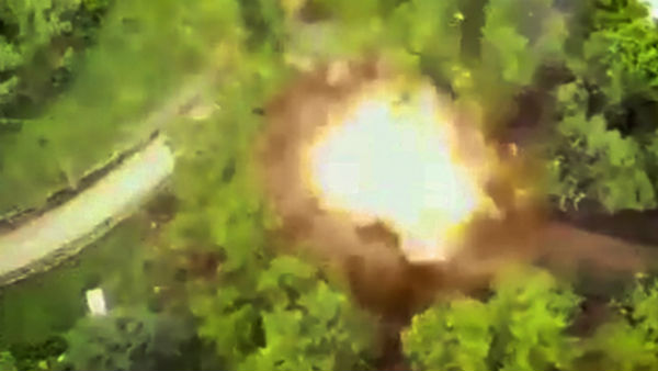 इस बार भी हमले के लिए चुना गया आदिल इस बार भी हमले के लिए चुना गया आदिल