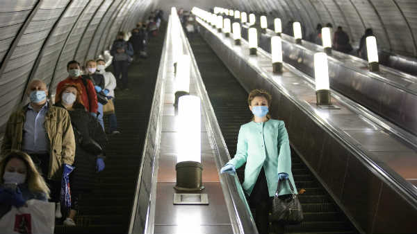 पीपीई किट में लगती है बहुत गर्मी 