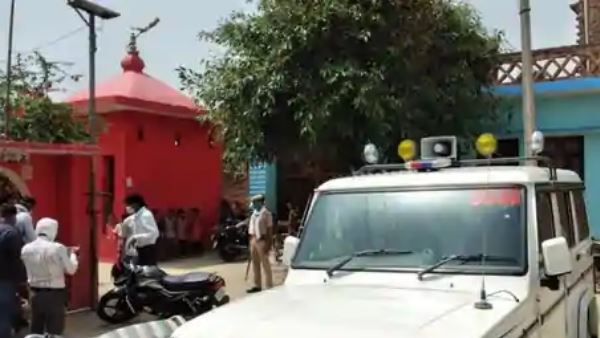 Priest and his son found dead at temple in sambhal Priest and his son found dead at temple in sambhal