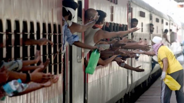 मदद के लिए ये है हेल्पलाइन नंबर मदद के लिए ये है हेल्पलाइन नंबर