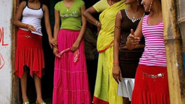60 प्रतिशत से अधिक सेक्स वर्कर्स ने किया पलायन