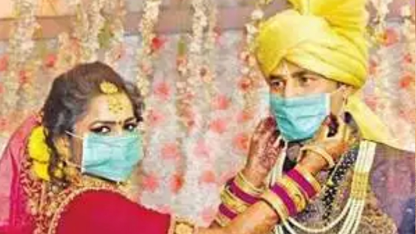 सोशल मीडिया पर हुई फैसले की आलोचना सोशल मीडिया पर हुई फैसले की आलोचना