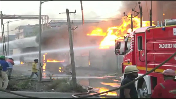 16 अल्ट्रा हाईप्रेशर मिनी फायर टेंडर भी खरीदे थे 16 अल्ट्रा हाईप्रेशर मिनी फायर टेंडर भी खरीदे थे