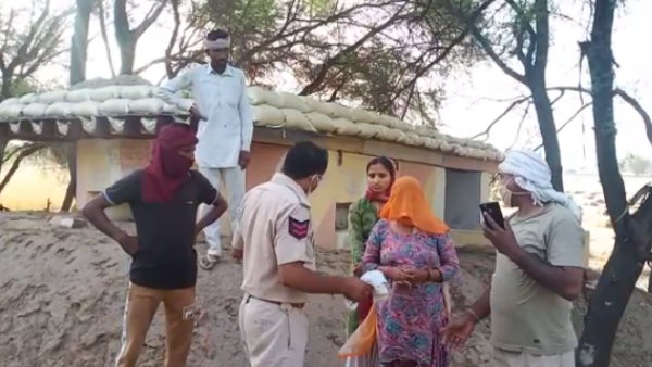 बीस साल पहले हुई थी शादी बीस साल पहले हुई थी शादी