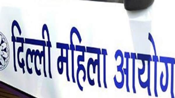 महिला आयोग सख्त