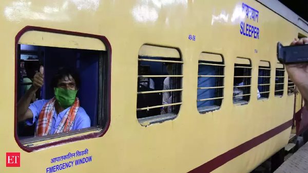 देरी से टिकट की बुंकिग पर रेल मंत्रालय ने दी ये सफाई 