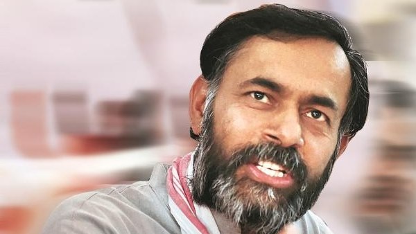 योगेंद्र यादव ने योगी सरकार पर साधा निशाना