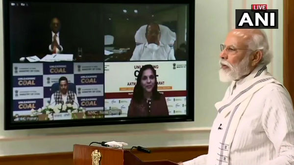 हर घोषणा पर तेजी से हो रहा काम