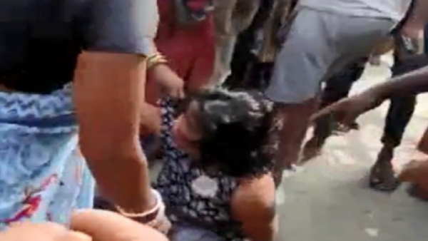 पंचायत में प्रेमी से कराई शादी