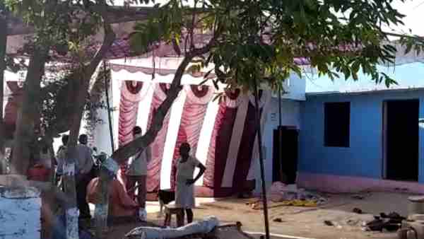 बेटी की आज है शादी