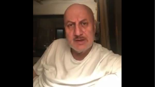 अनुपम ने कश्मीरी पंडितों के हाल पर सवाल खड़े किए 